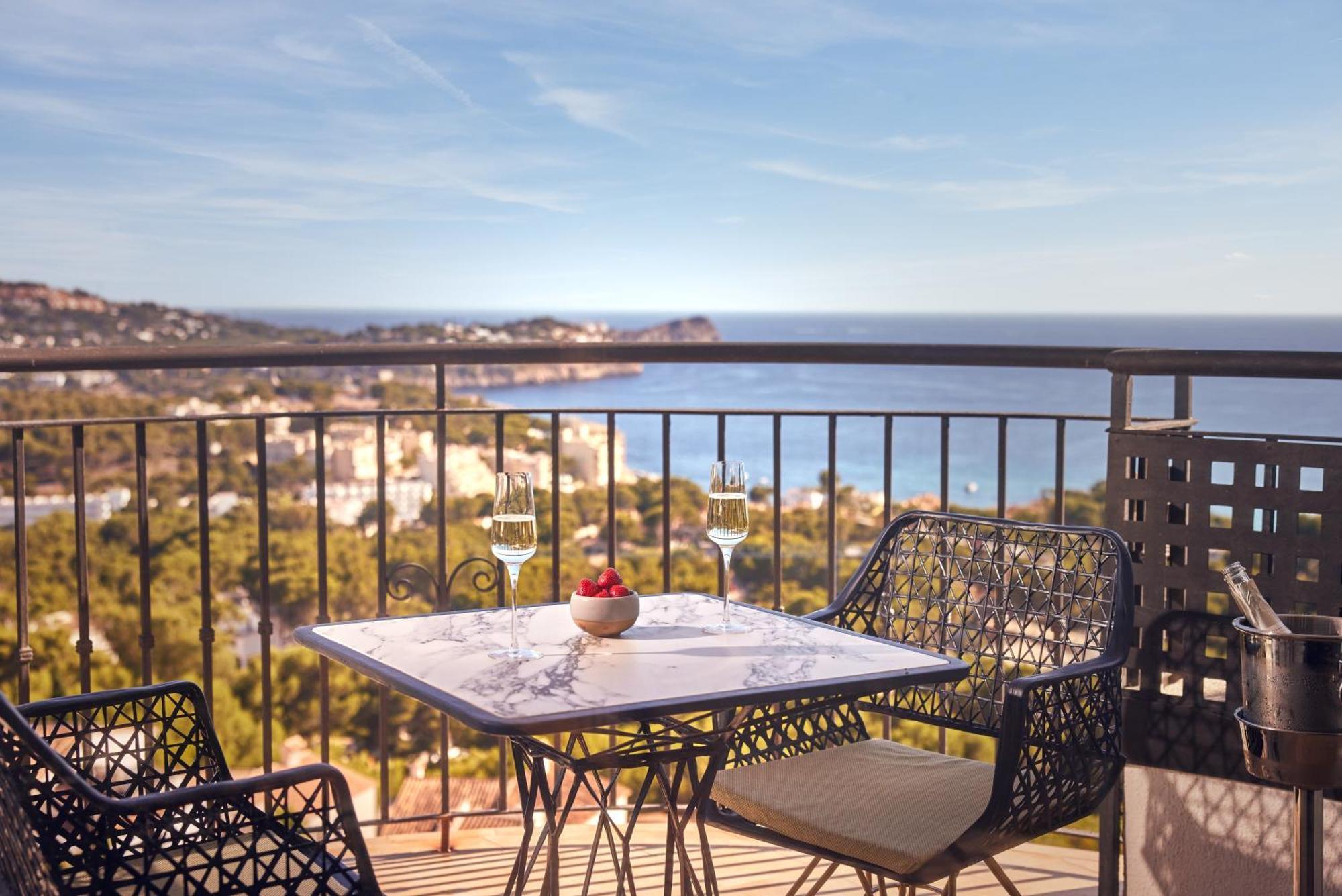 Hilton Mallorca Galatzo Peguera Exterior photo View from the hotel