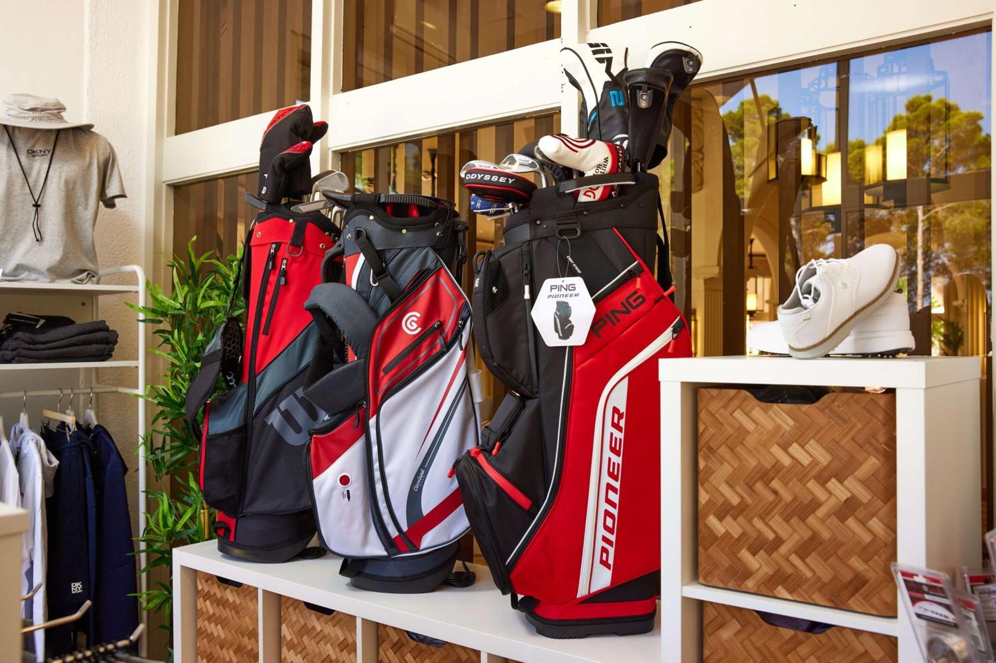 Hilton Mallorca Galatzo Peguera Exterior photo Golf bags